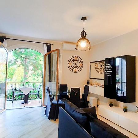 Solegardarelax - Peschiera Del Garda Appartement Buitenkant foto