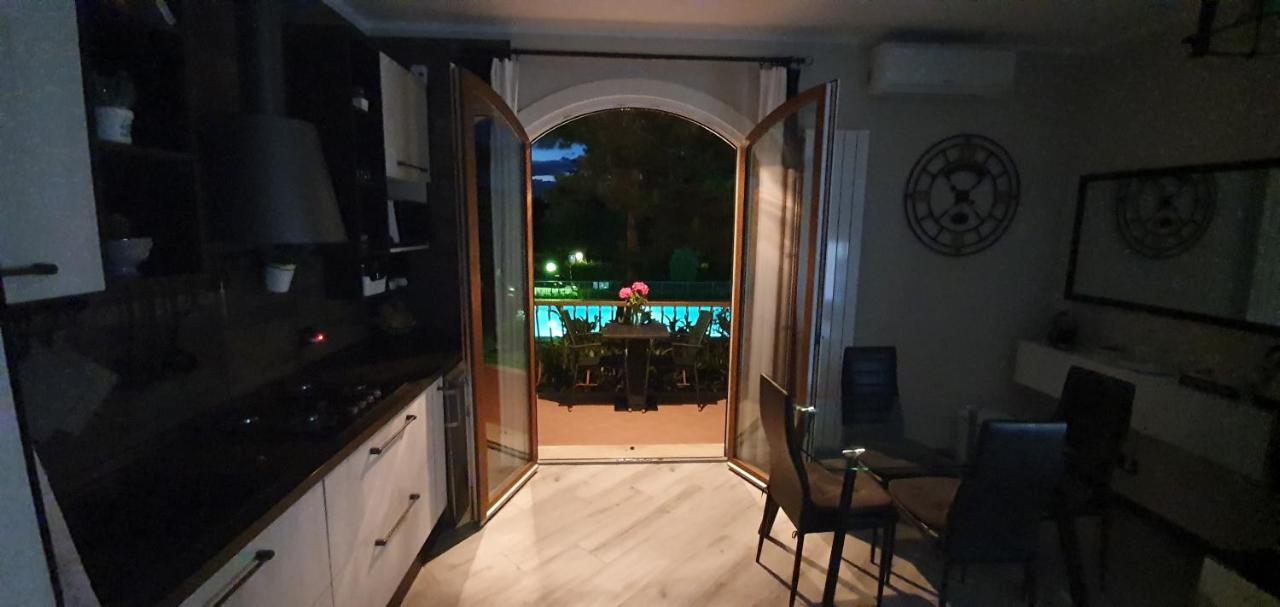 Solegardarelax - Peschiera Del Garda Appartement Buitenkant foto