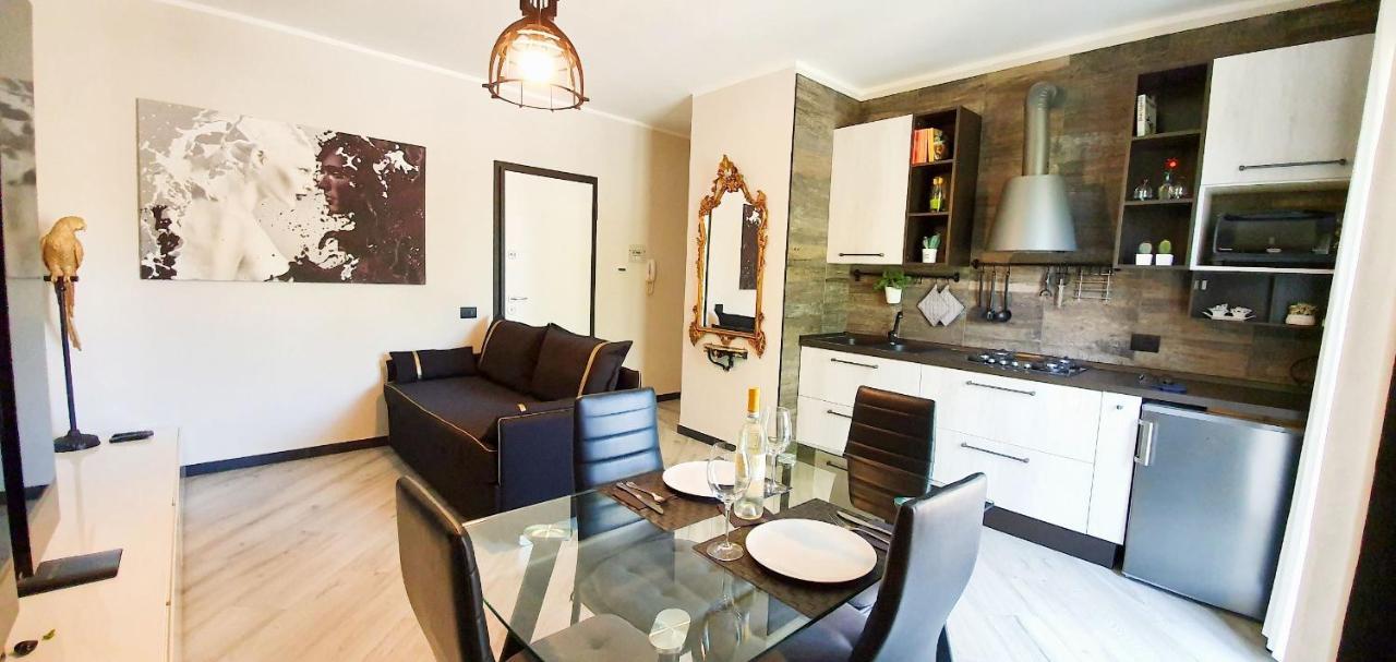Solegardarelax - Peschiera Del Garda Appartement Buitenkant foto
