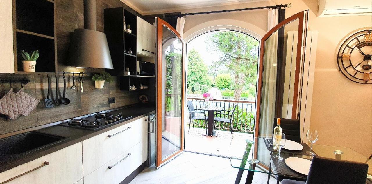 Solegardarelax - Peschiera Del Garda Appartement Buitenkant foto