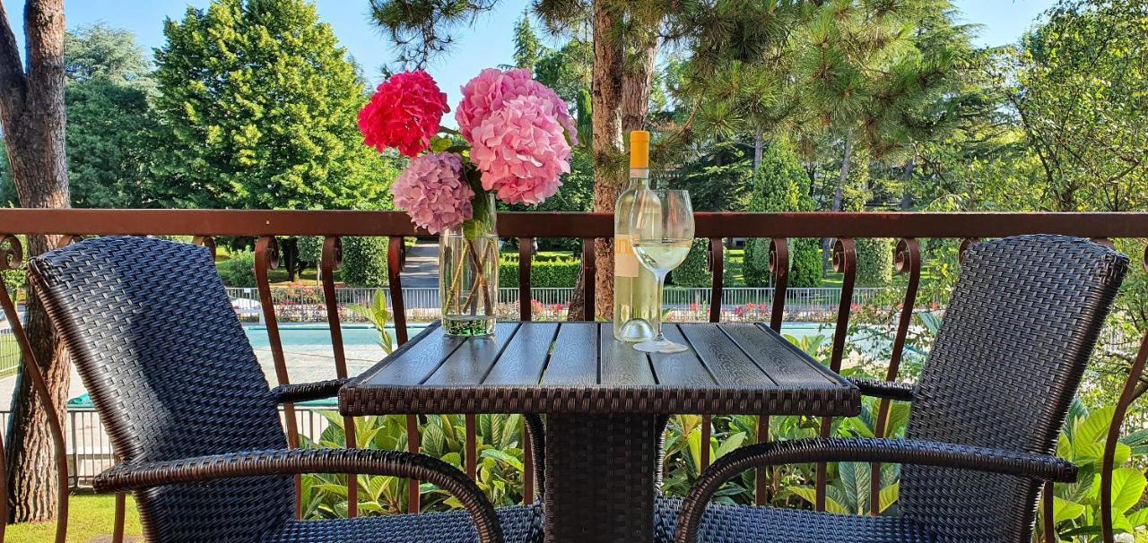 Solegardarelax - Peschiera Del Garda Appartement Buitenkant foto