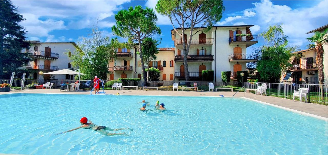 Solegardarelax - Peschiera Del Garda Appartement Buitenkant foto