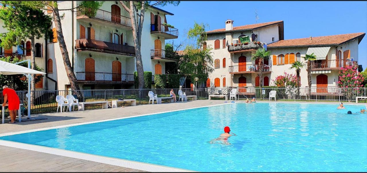 Solegardarelax - Peschiera Del Garda Appartement Buitenkant foto